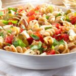 كاسات سلطة باستا